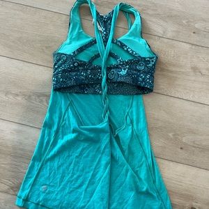 Lululemon tank top with built in sports bra